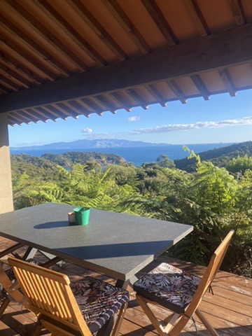 2bbca3a0 cd50 474e b1dc bdf4ab67cf04 4 5005 c